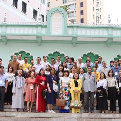 Religion and Rule of Law Training Program participants visit a local mosque.